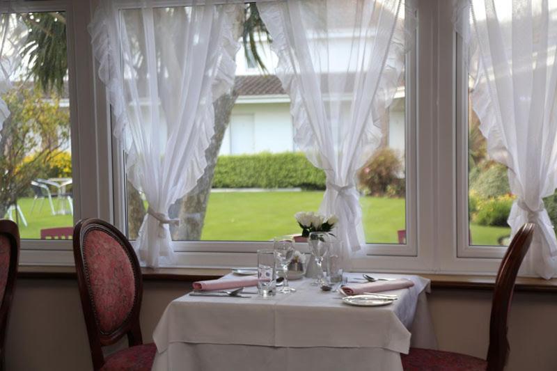 Runnymede Court Hotel Saint Helier ภายนอก รูปภาพ