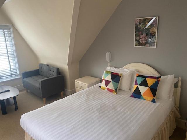 Runnymede Court Hotel Saint Helier ภายนอก รูปภาพ