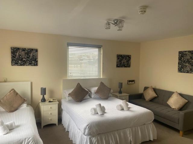 Runnymede Court Hotel Saint Helier ภายนอก รูปภาพ